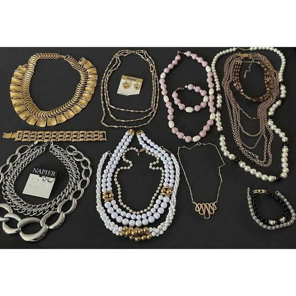 Vintage To New Napier Mixed Jewelry Lot - Picture 1 of 16